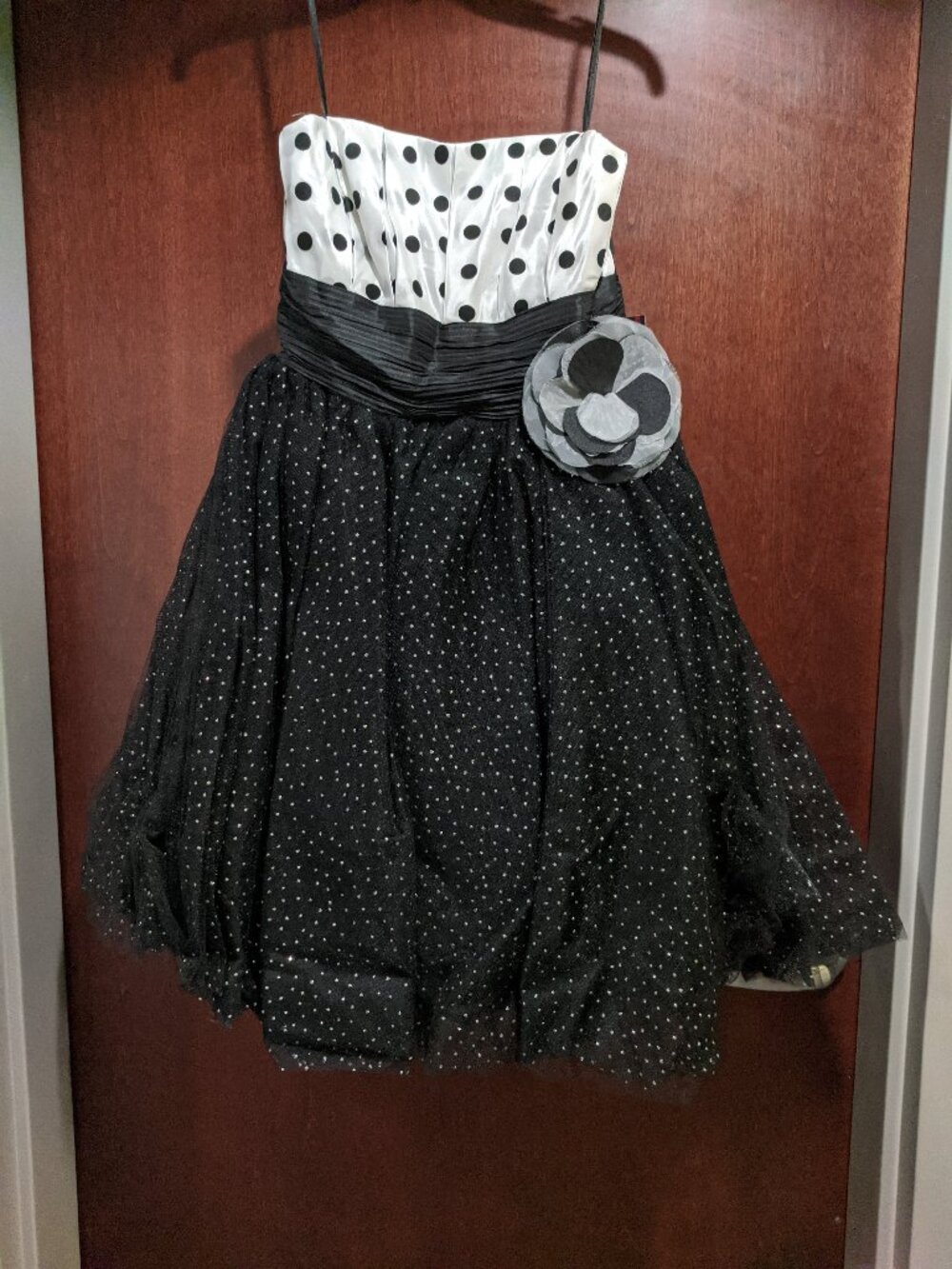 Night Moves 6076 Size 10 Black and White Short/Cocktail Homecoming Prom Dress